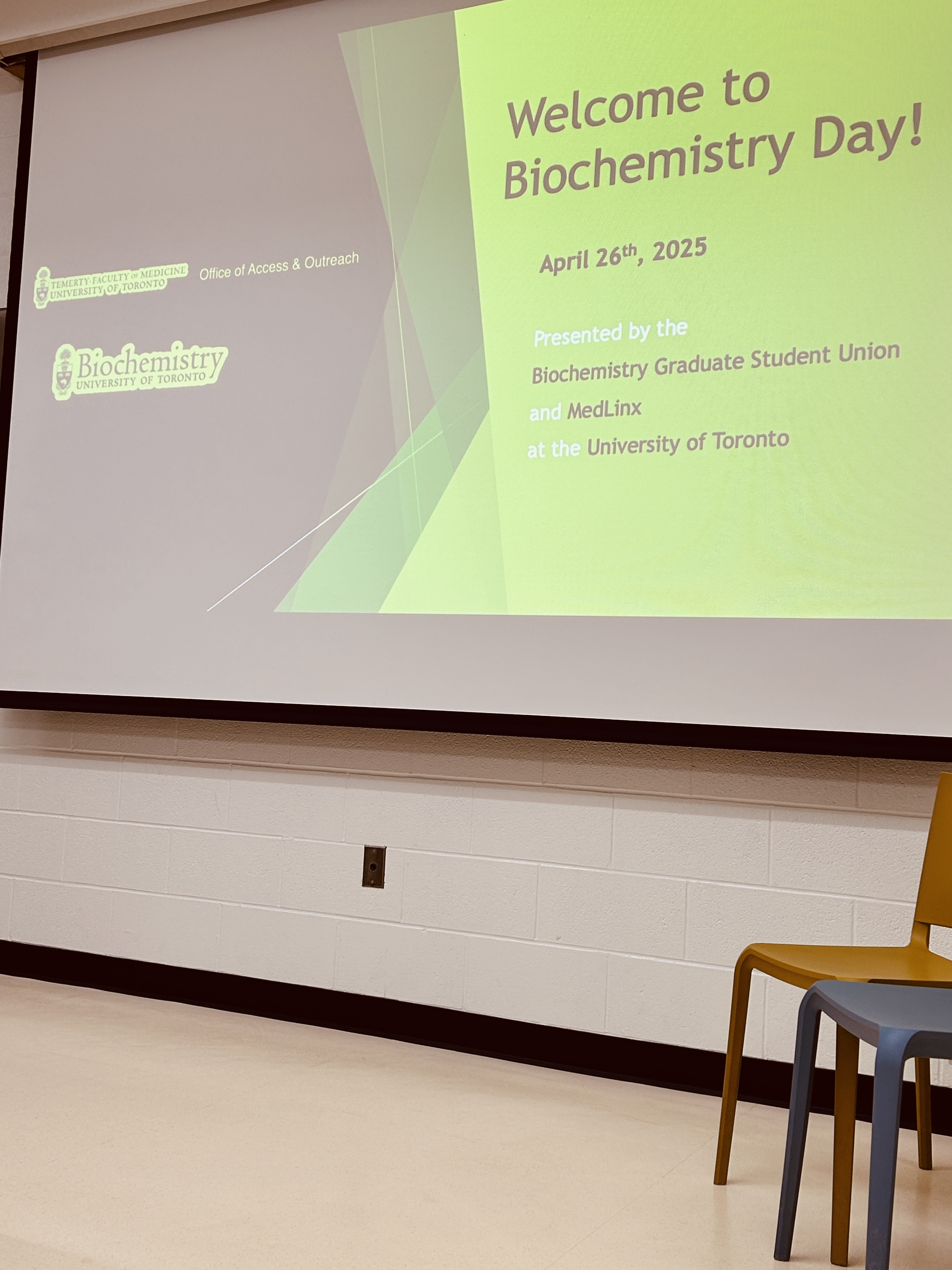 Exploring the World of Biochemistry at the University of Toronto - Image 4